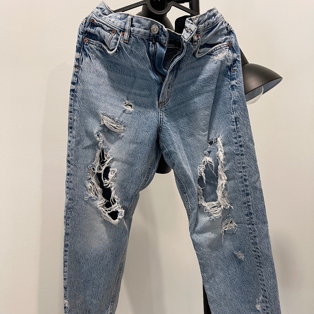Zara Destroyed High Rise Mom Jeans
